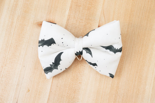 Tiny Bat Spell Pet Bow